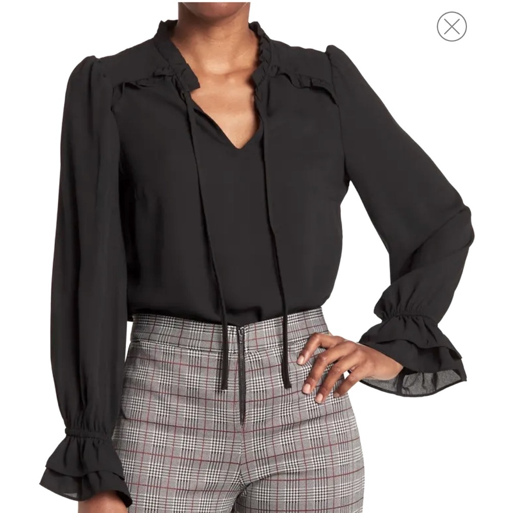 NWT CeCe Black ruffle top
